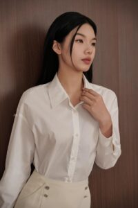Áo sơ mi dáng vừa